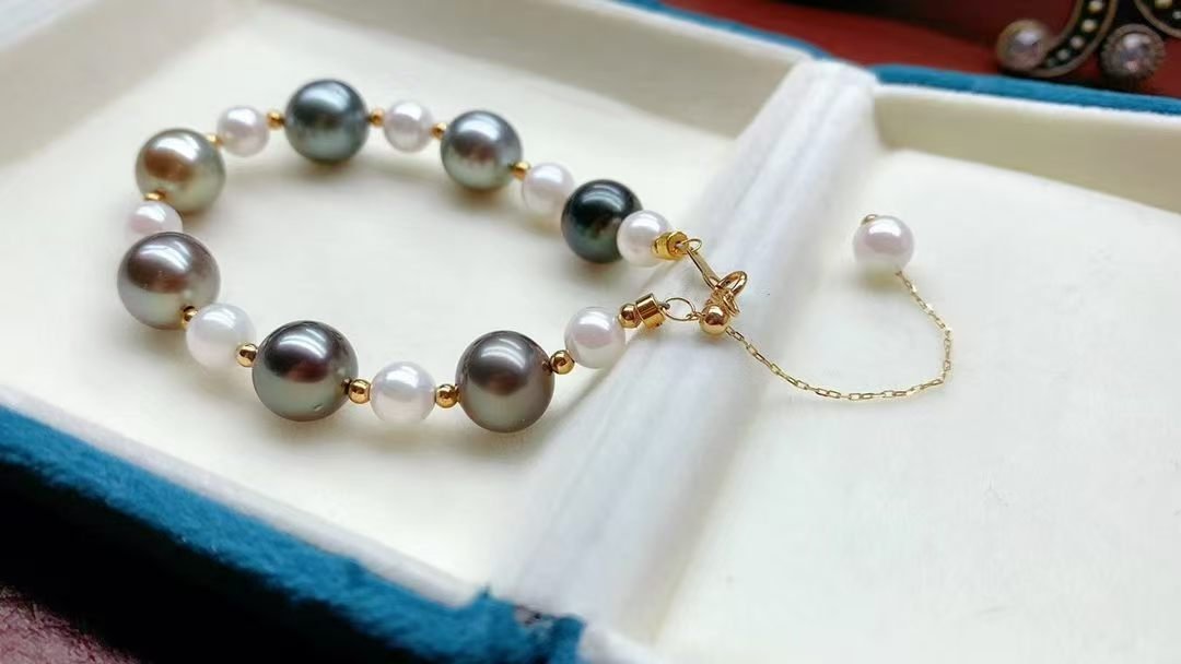 akoya-tahitian-bracelet-2 Akoya & Tahitian Pearl Adjustable Bracelet - Image 2