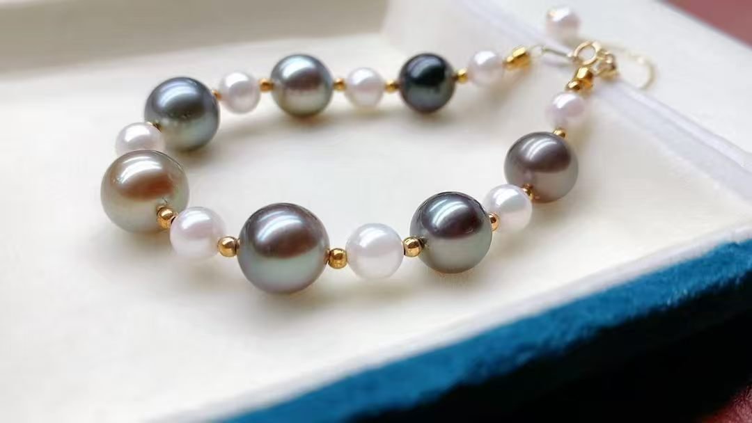 akoya-tahitian-bracelet-3 Akoya & Tahitian Pearl Adjustable Bracelet - Image 3